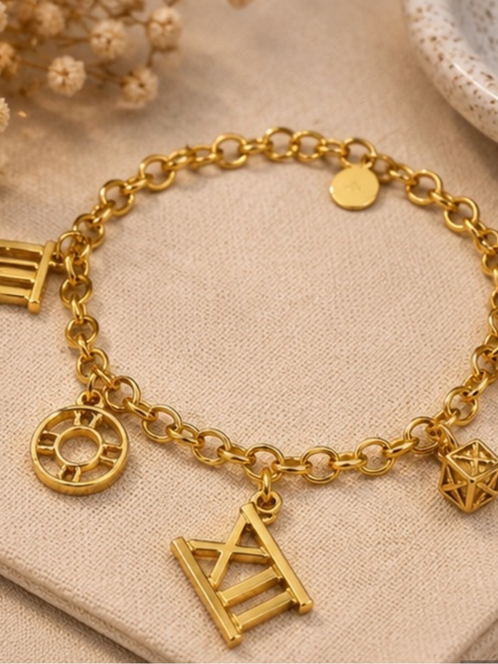 Luxe Gold Charm Bracelet with Roman Numeral Pendant